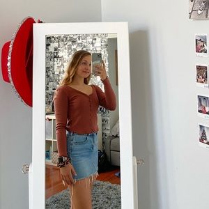 american eagle cropped long sleeve